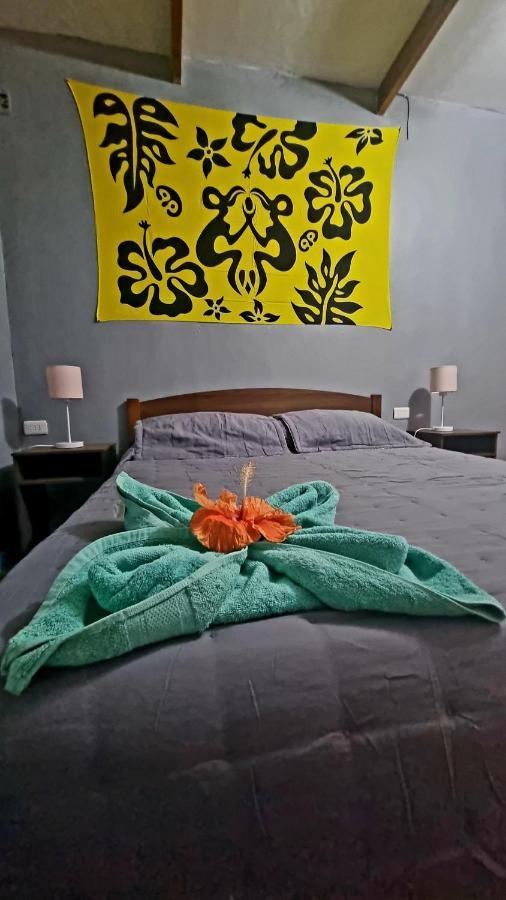 Hostal Henua Roa อังกาโรอา ภายนอก รูปภาพ